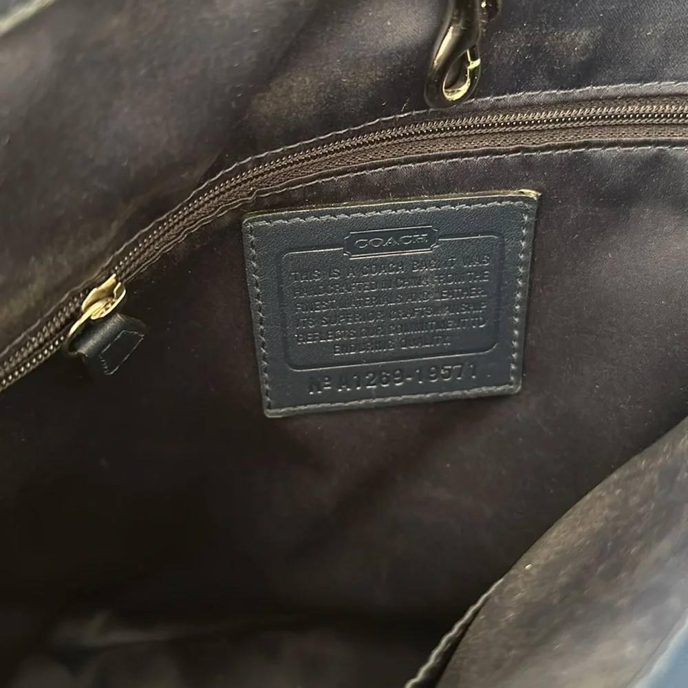 Coach leather tote bag. - Picture 7 of 8